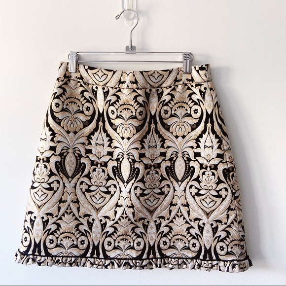 kate spade Dresses & Skirts - Kate Spade “Shawn Skirt” Madison Avenue Collection. Size 6 gold and silver mini